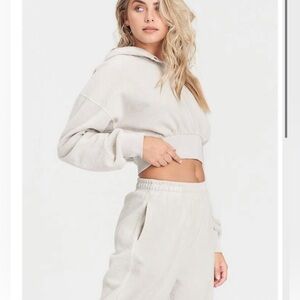 kuwallatee brushed henley set pant and hoodie. Size medium. Like new